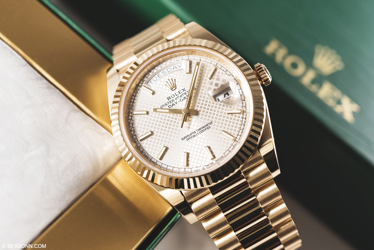 rolex day date gold 40