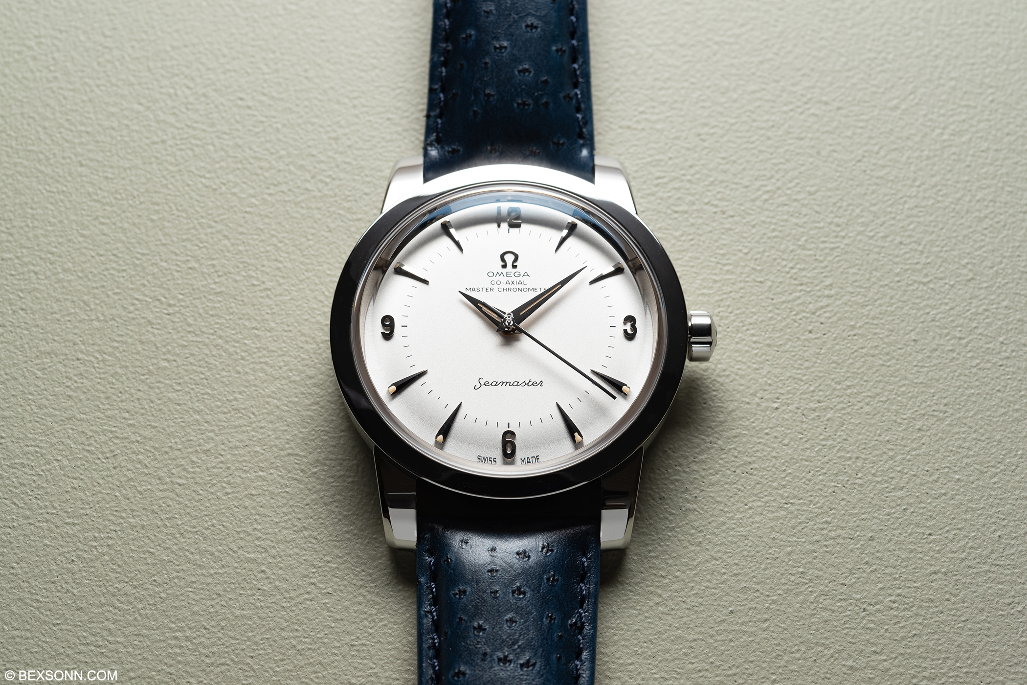 omega 1948 central second