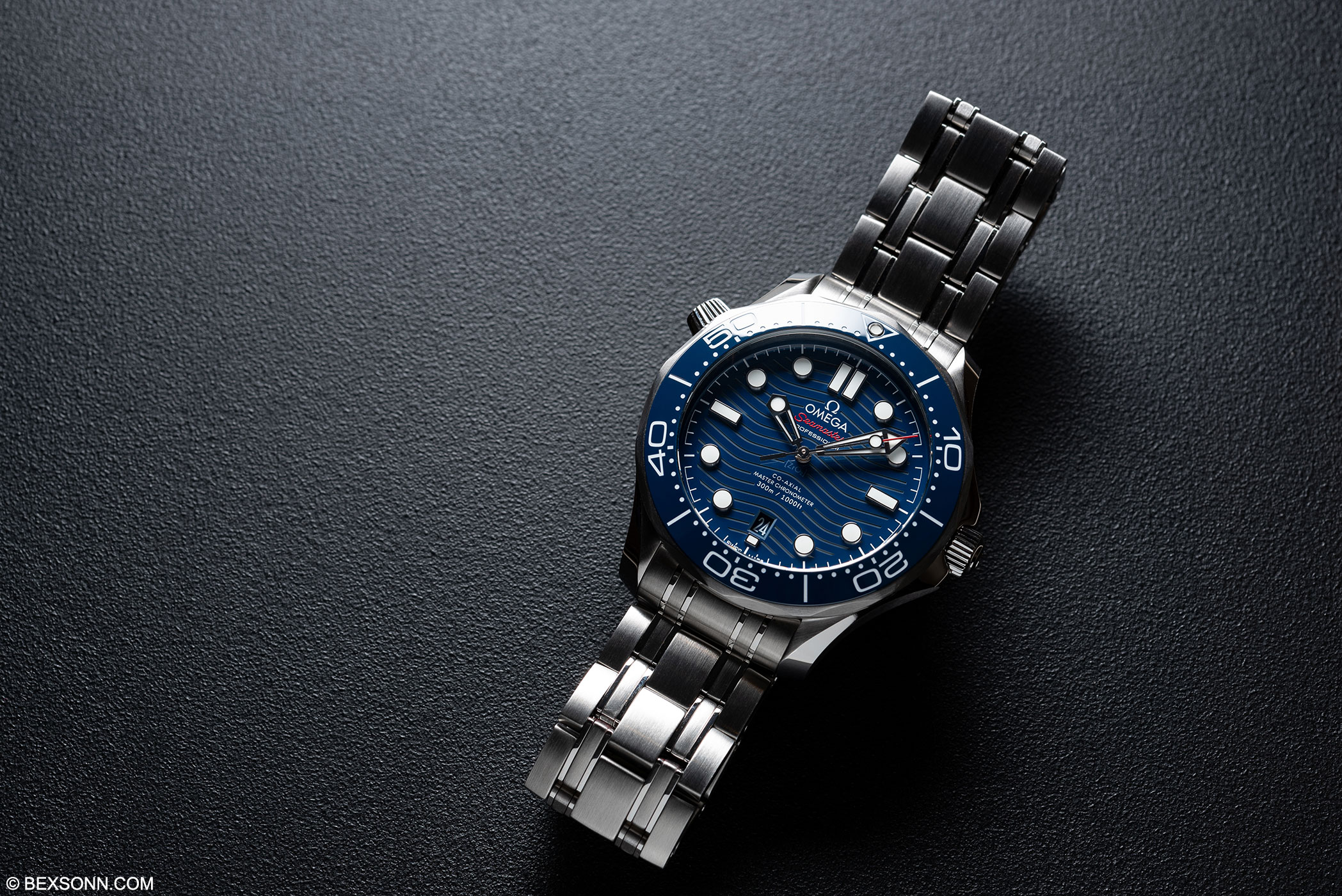 omega seamaster 300 blue 2018