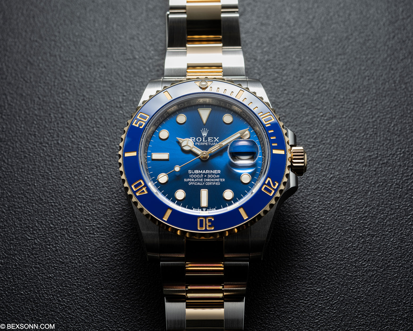 submariner date blue gold